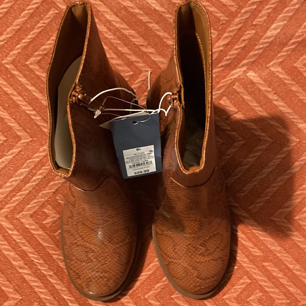 Universal Thread Boots - Picture 5 of 8